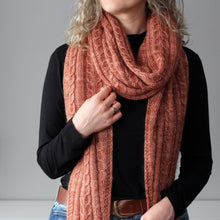 Indlæs billede til gallerivisning Old Rose Sjalet - Mechita og Mohair Strikkekit