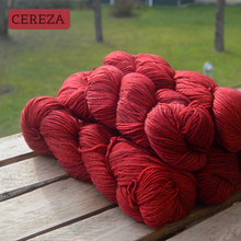 Indlæs billede til gallerivisning Snowdrop Sweater - Arroyo Strikkekit