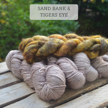 Indlæs billede til gallerivisning Garnpakke til Field Sweater i Arroyo med Mohair Bærestykke