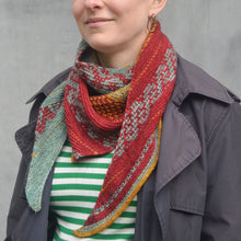 Indlæs billede til gallerivisning Vild med Vævestrik Sjalet - Mechita eller Sock Strikkekit
