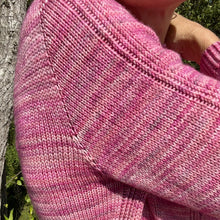 Indlæs billede til gallerivisning Snowdrop Sweater - Arroyo Strikkekit