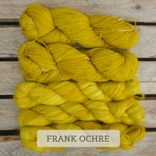 Indlæs billede til gallerivisning Chevron Delight Sjalet - Mohair og Ultimate Sock Strikkekit