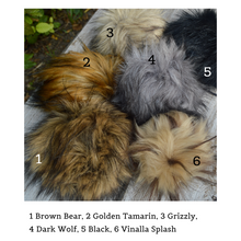 Indlæs billede til gallerivisning Kæmpe Faux-Fur Pom Bomb