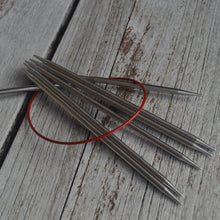 Indlæs billede til gallerivisning ChiaoGoo Strikkepindesæt til Huer, Red Lace + Stål