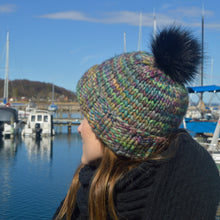 Indlæs billede til gallerivisning Min Første Hue Strikkekit (med 9 mm strikkepinde)