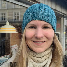 Indlæs billede til gallerivisning Oktober Huen - Strikkeopskrift