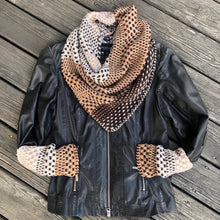 Indlæs billede til gallerivisning Malabrigo Rios Garnpakke til The Shift Cowl