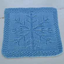 Indlæs billede til gallerivisning Strikkeopskrift - Klud med Snefnug