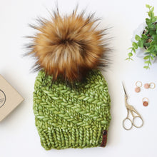 Indlæs billede til gallerivisning Whirlstream Hue - Strikkeopskrift