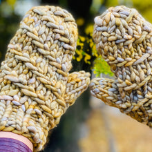 Indlæs billede til gallerivisning Whirlstream Luffer - Strikkeopskrift