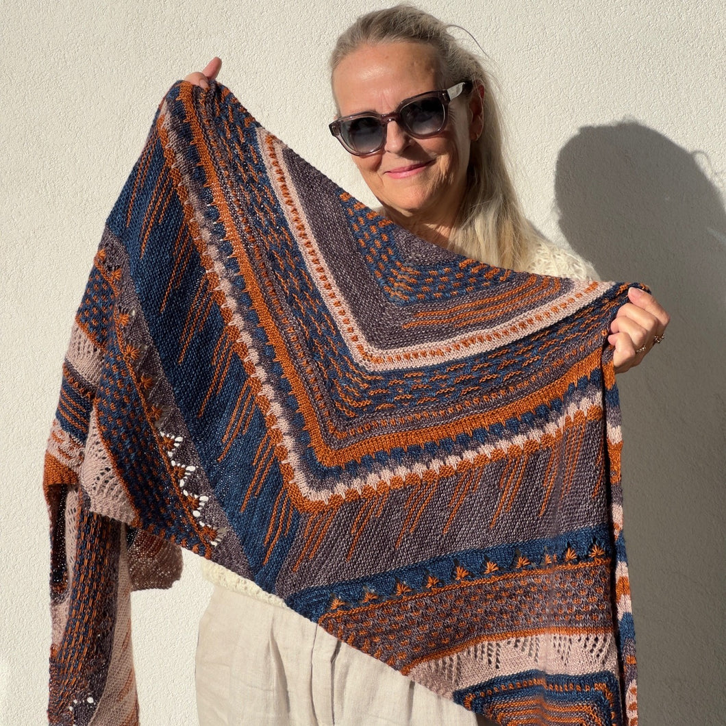 Only Yarn in the Building Sjalet - Strikkeopskrift