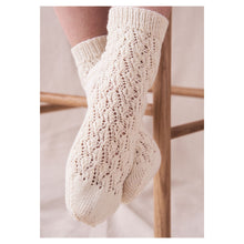 Indlæs billede til gallerivisning Lykke Sokker - Strikkeopskrift (forudbestilling)
