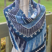 Indlæs billede til gallerivisning Only Yarn in the Building Sjalet - Strikkeopskrift

